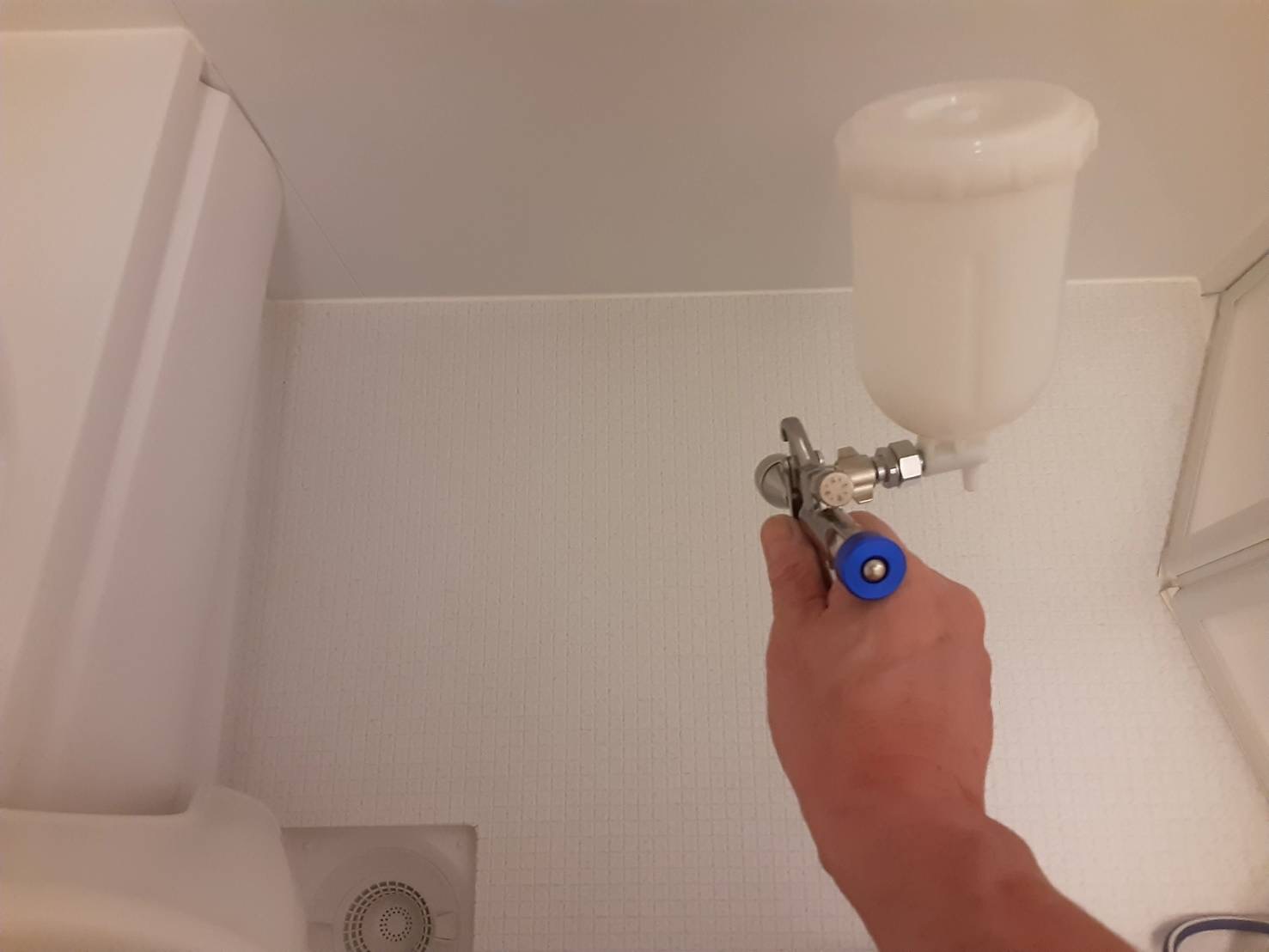 お風呂（浴室）の光触媒コーティング。抗菌・消臭・防汚の効果！