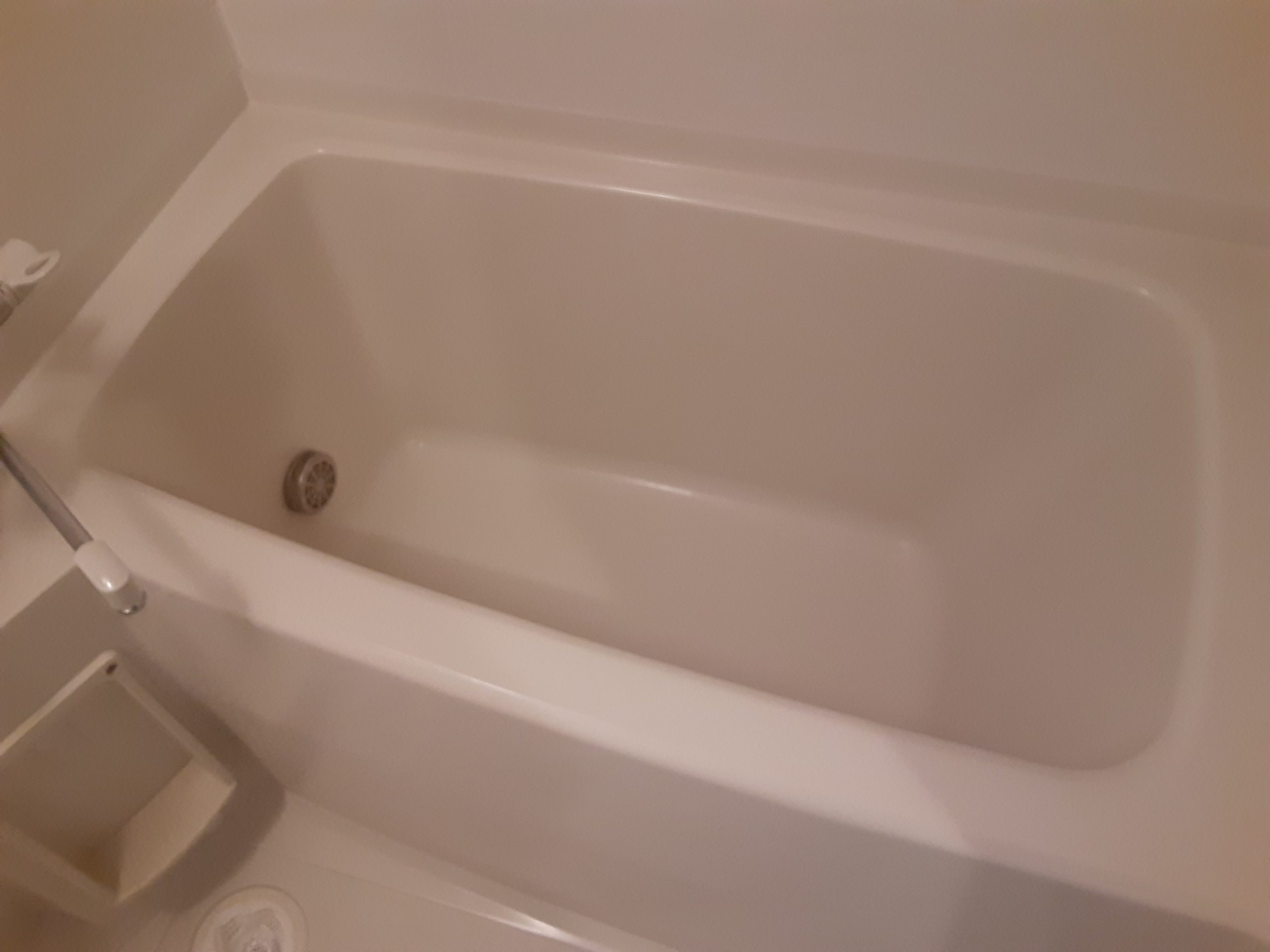 福岡市早良区にある賃貸マンションのお風呂（浴室）をお掃除してきました。