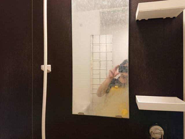 浴室クリーニング 鏡　施工前