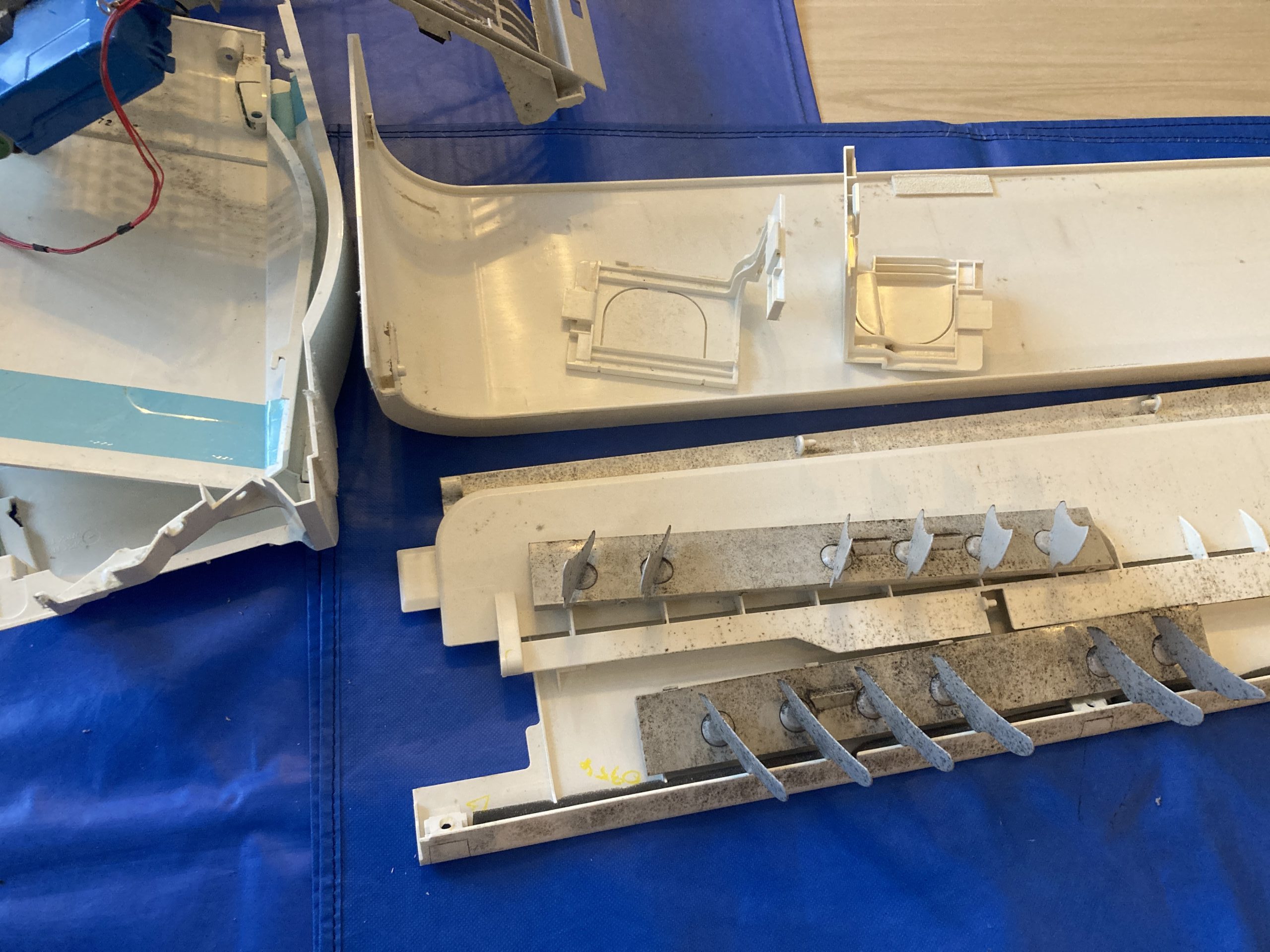 「福岡市早良区 東芝エアコンクリーニング ビフォーアフター」