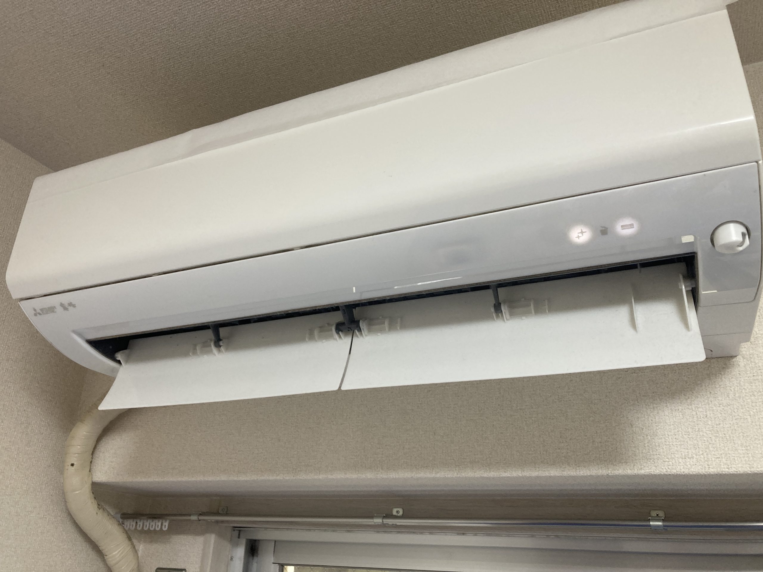 外観はキレイでも、内部にはカビが潜んでいました。