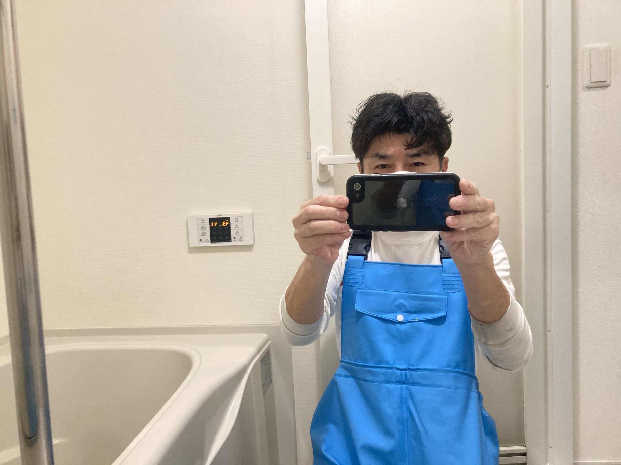 浴室の鏡の清掃後