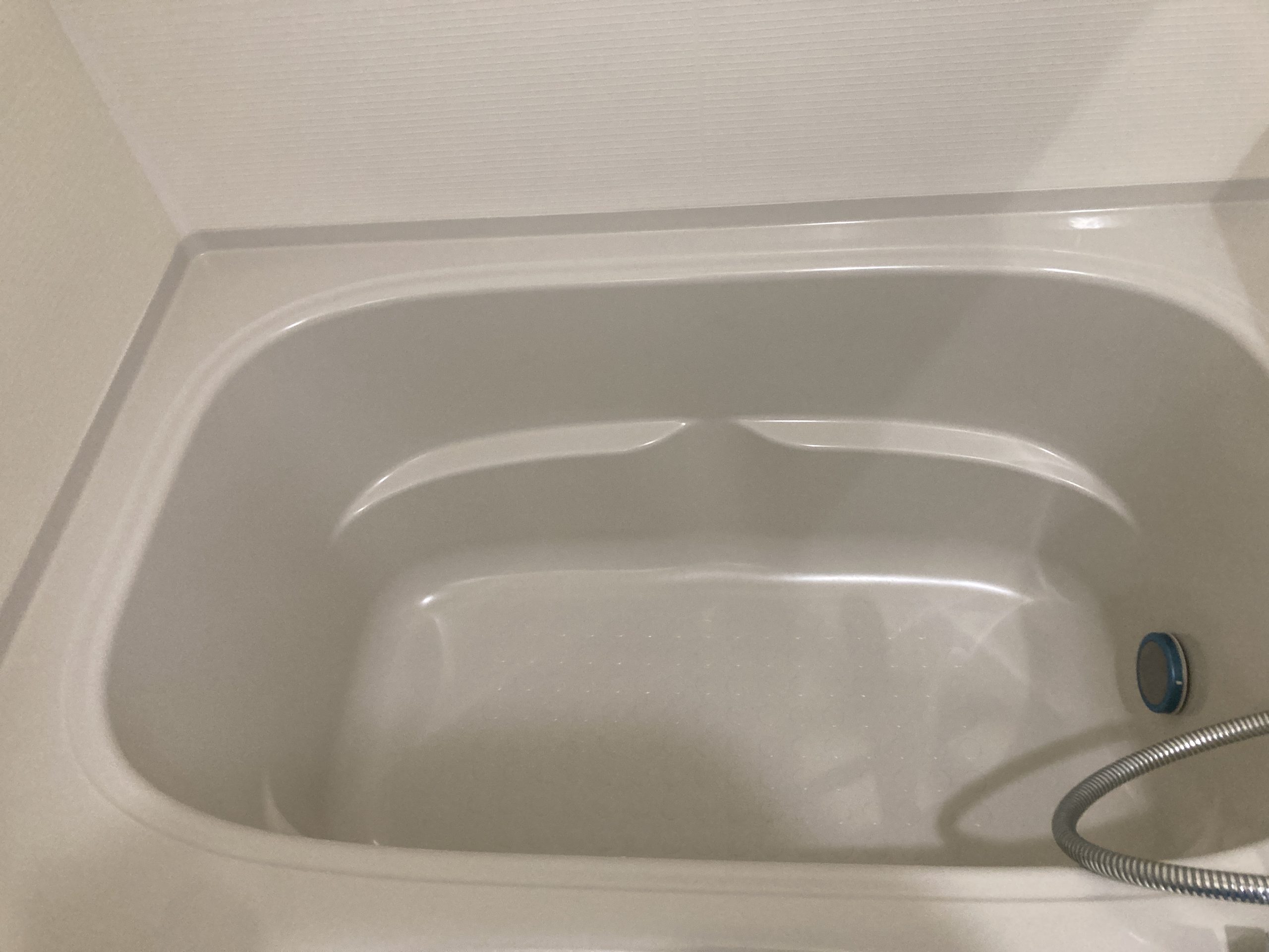 浴室の浴槽清掃後