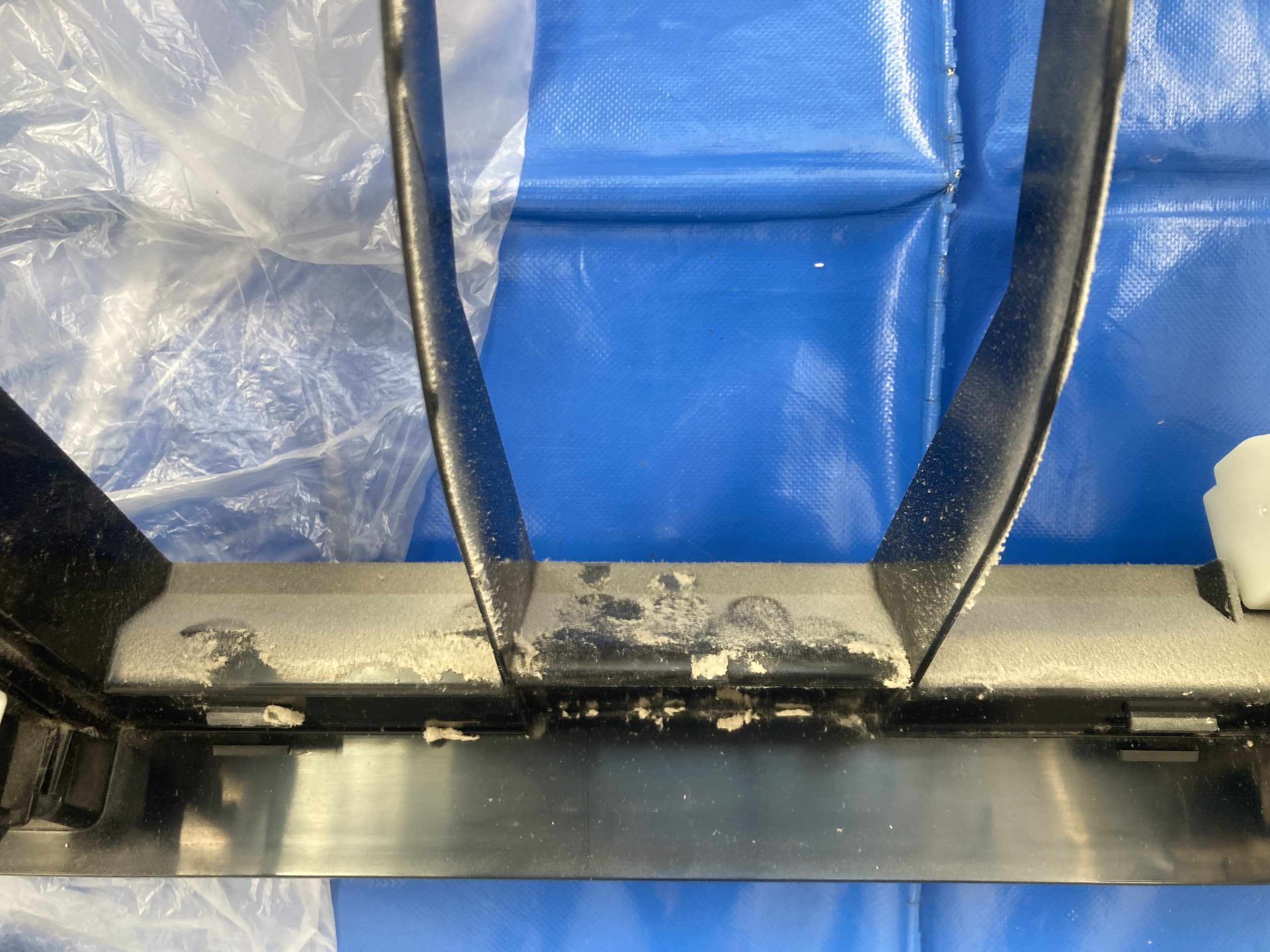 分解したお掃除ユニット 洗浄前 福岡市西区