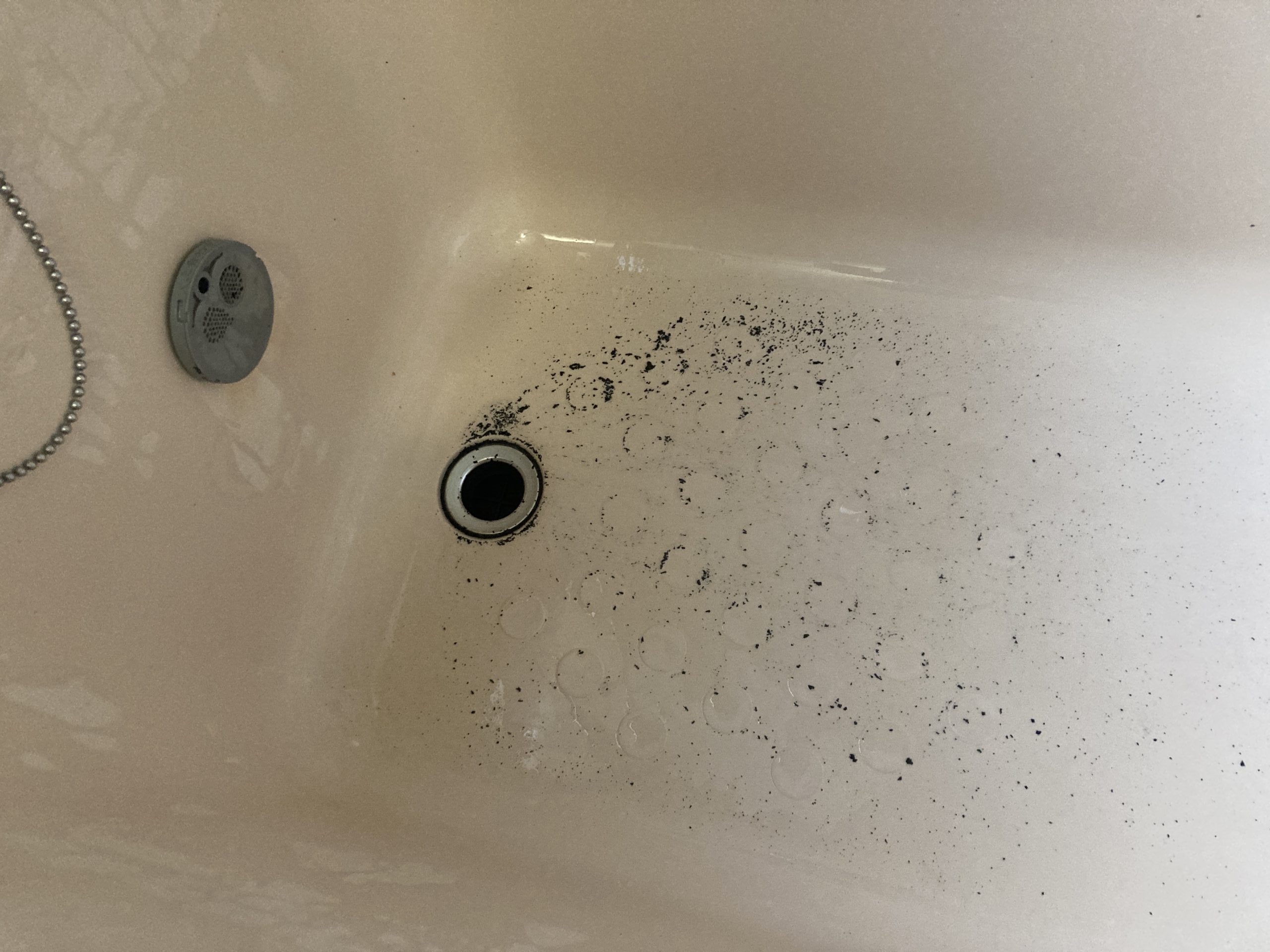 汚れの排出が落ち着き、 追い焚き配管内部がリセットされた状態になりました。 これで安心して追い焚きができるようになります。