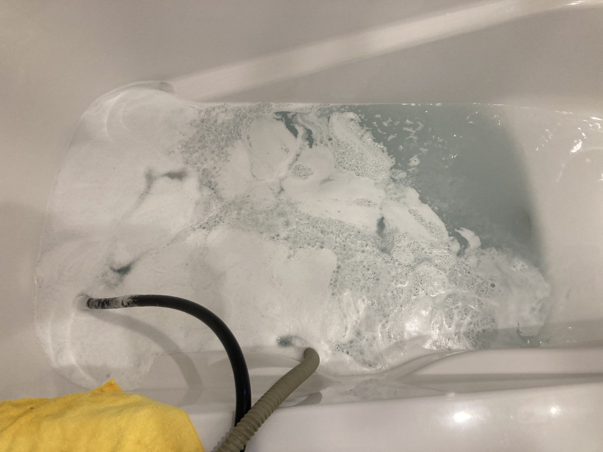 風呂釜洗浄PRO工法の作業写真